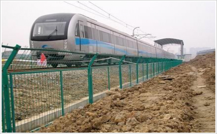 铁路防护栅栏